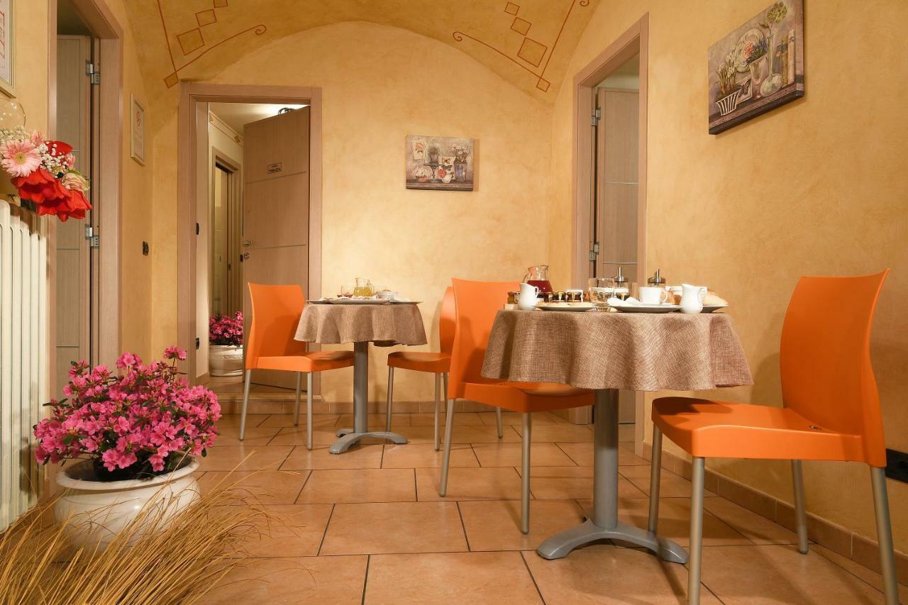 Vista Sulle Langhe Bed and Breakfast Carrù Εξωτερικό φωτογραφία