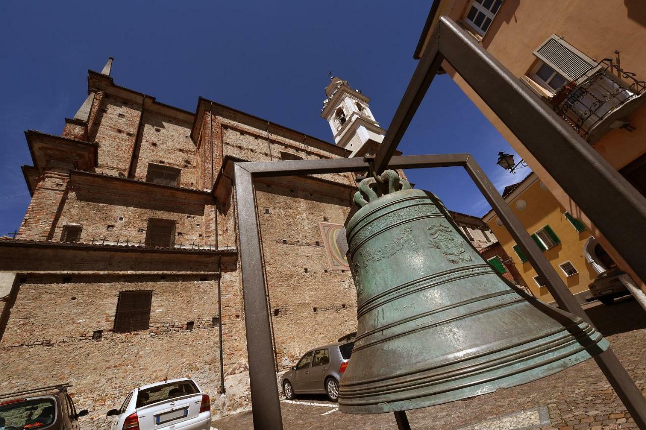 Vista Sulle Langhe Bed and Breakfast Carrù Εξωτερικό φωτογραφία